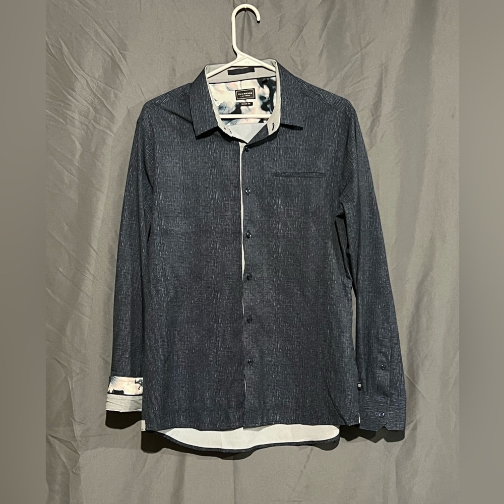 7 Diamonds Men’s Dress shirt